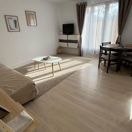 Petite Maison Cosy En Campagne Neuilly  Extérieur photo